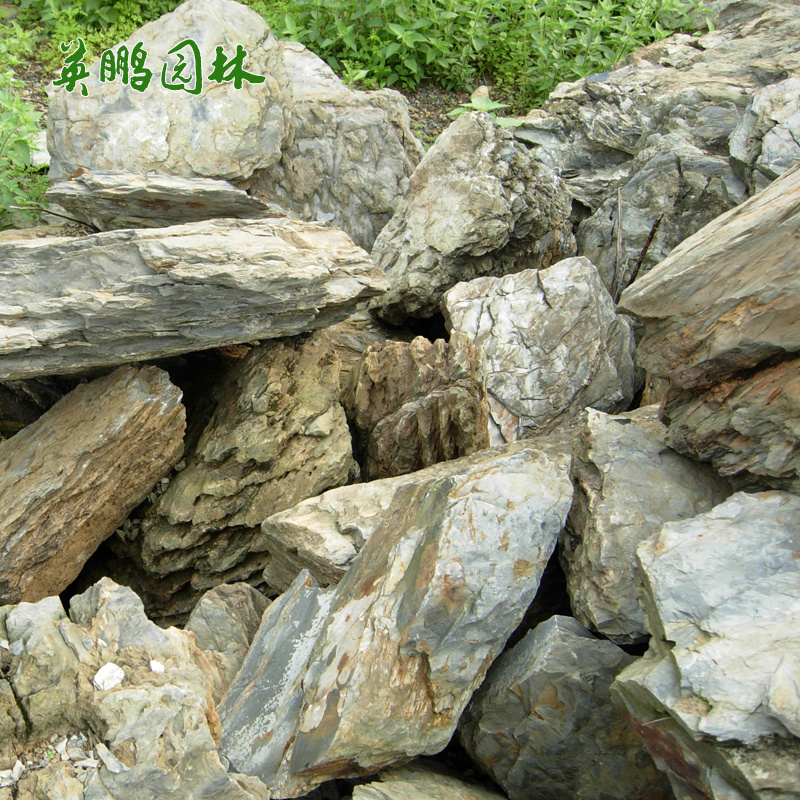 产地千层石假山石料 公园绿地草坪石 园林景观制作石